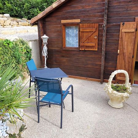 Au Petit Chalet Gigouzac Luaran gambar