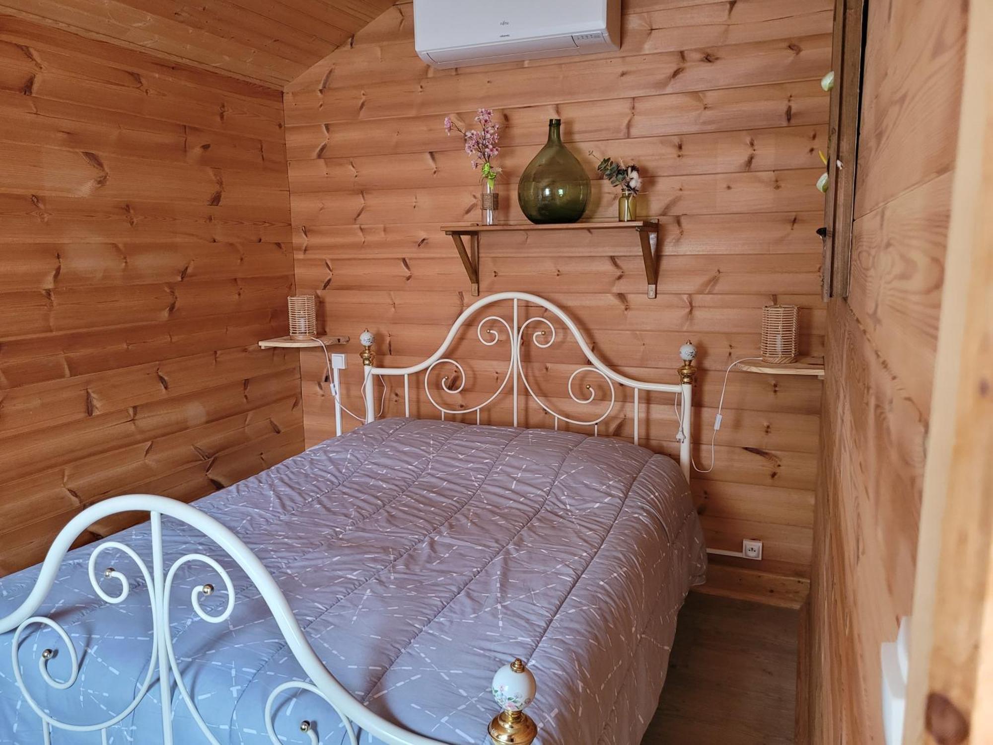 Au Petit Chalet Gigouzac Luaran gambar